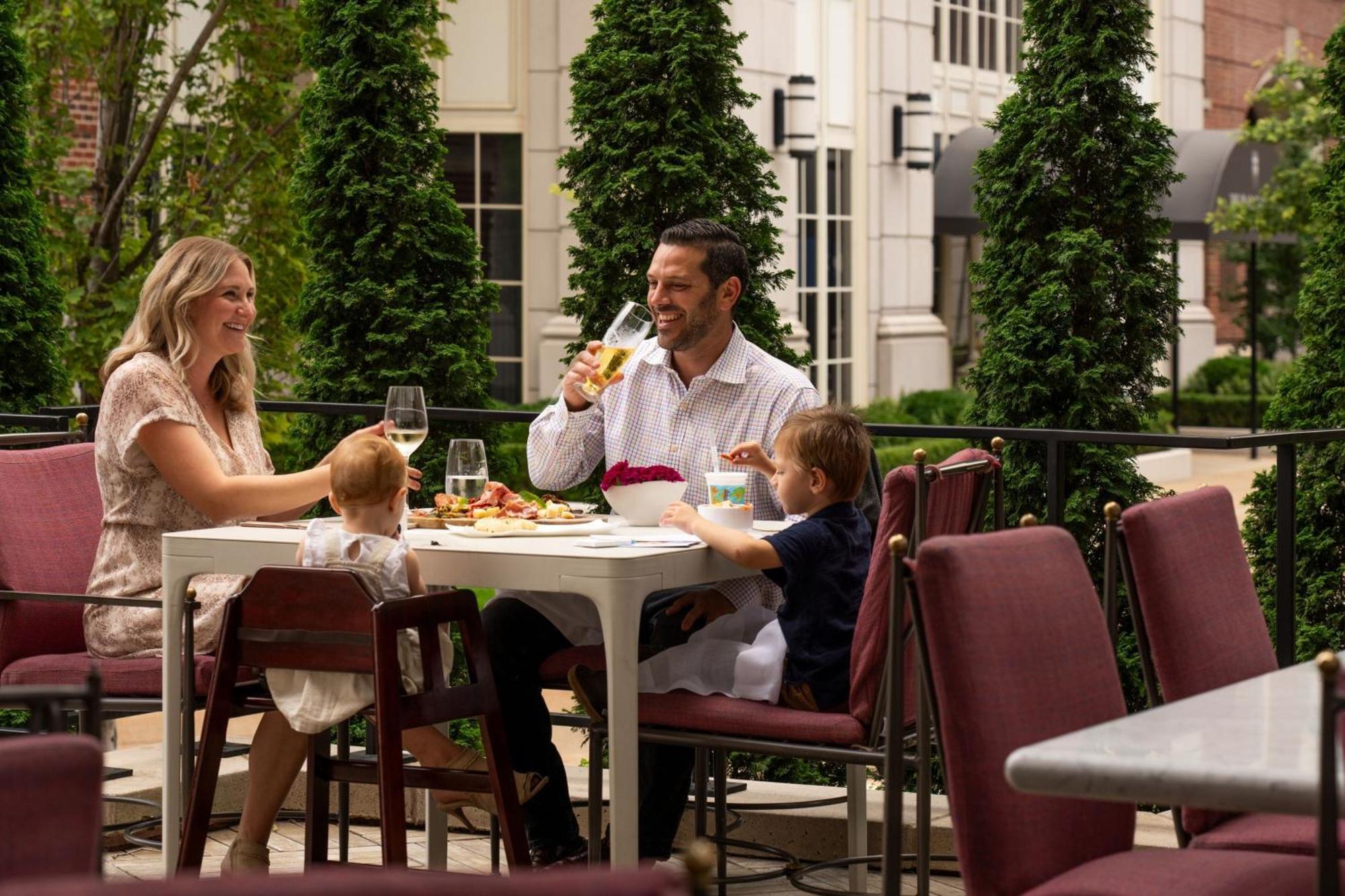 The Ritz-Carlton, St. Louis Hotell Clayton Exteriör bild
